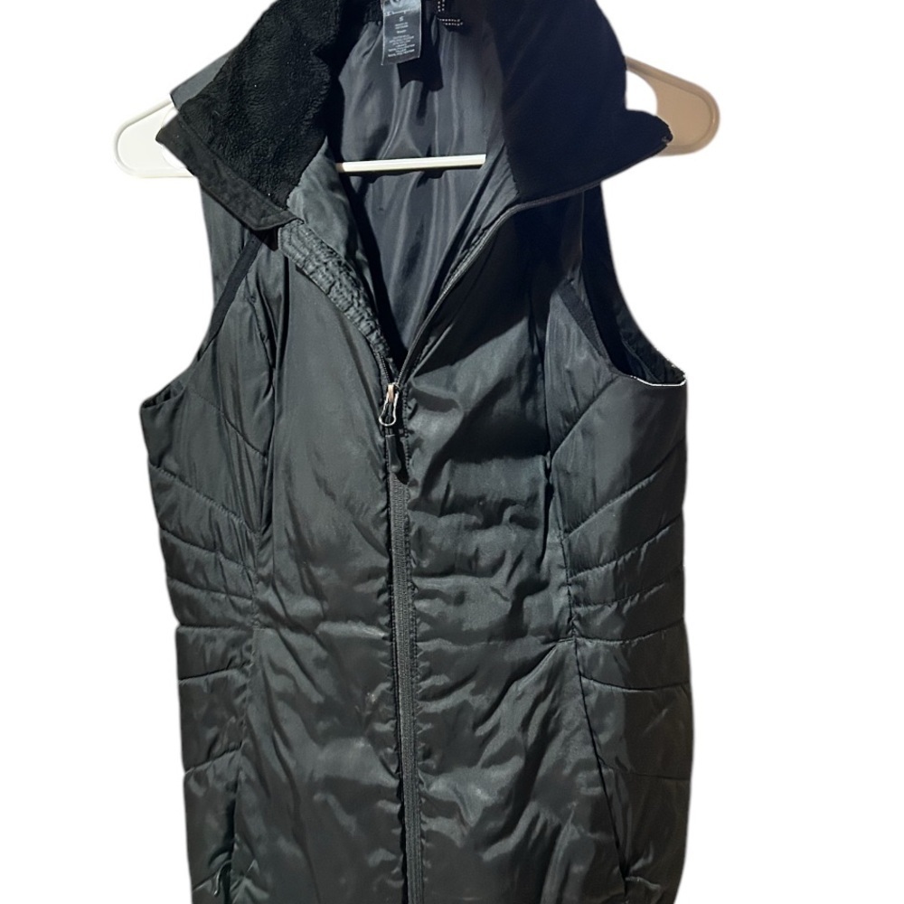 Champions Black Quilted Vest with Soft Collar and Insulation - Picture 3 of 5